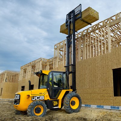 Forklift unloading machinery and industrial equipment in Croydon